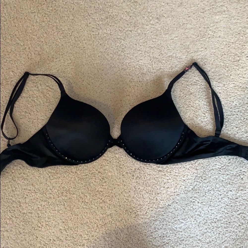 Very sexy push up bra 32D NWOT